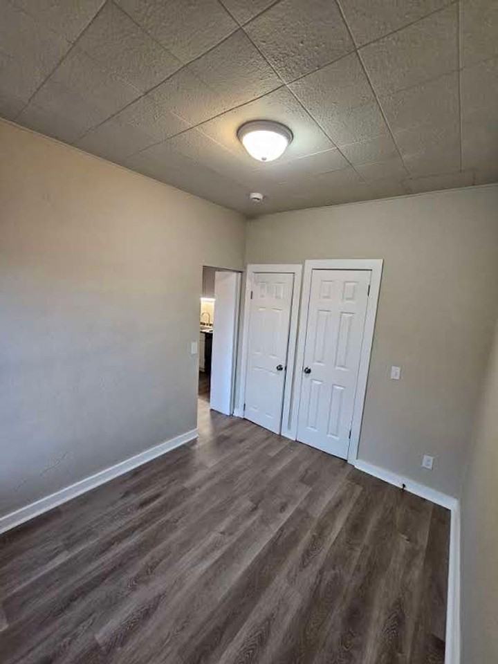 Robinson Heights - Photo 7 of 32