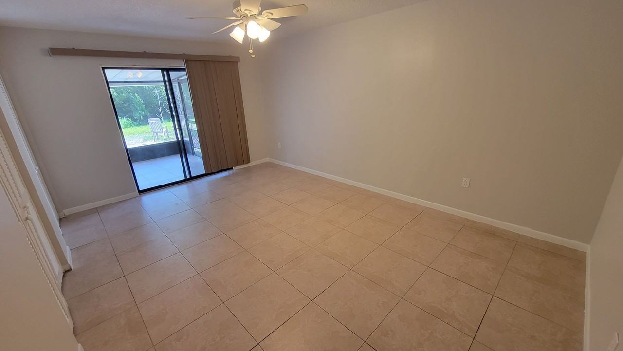 10597 101st Ave - Photo 5 of 25