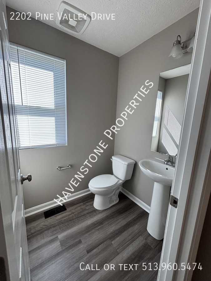 2202 Pine Valley Dr - Photo 6 of 16