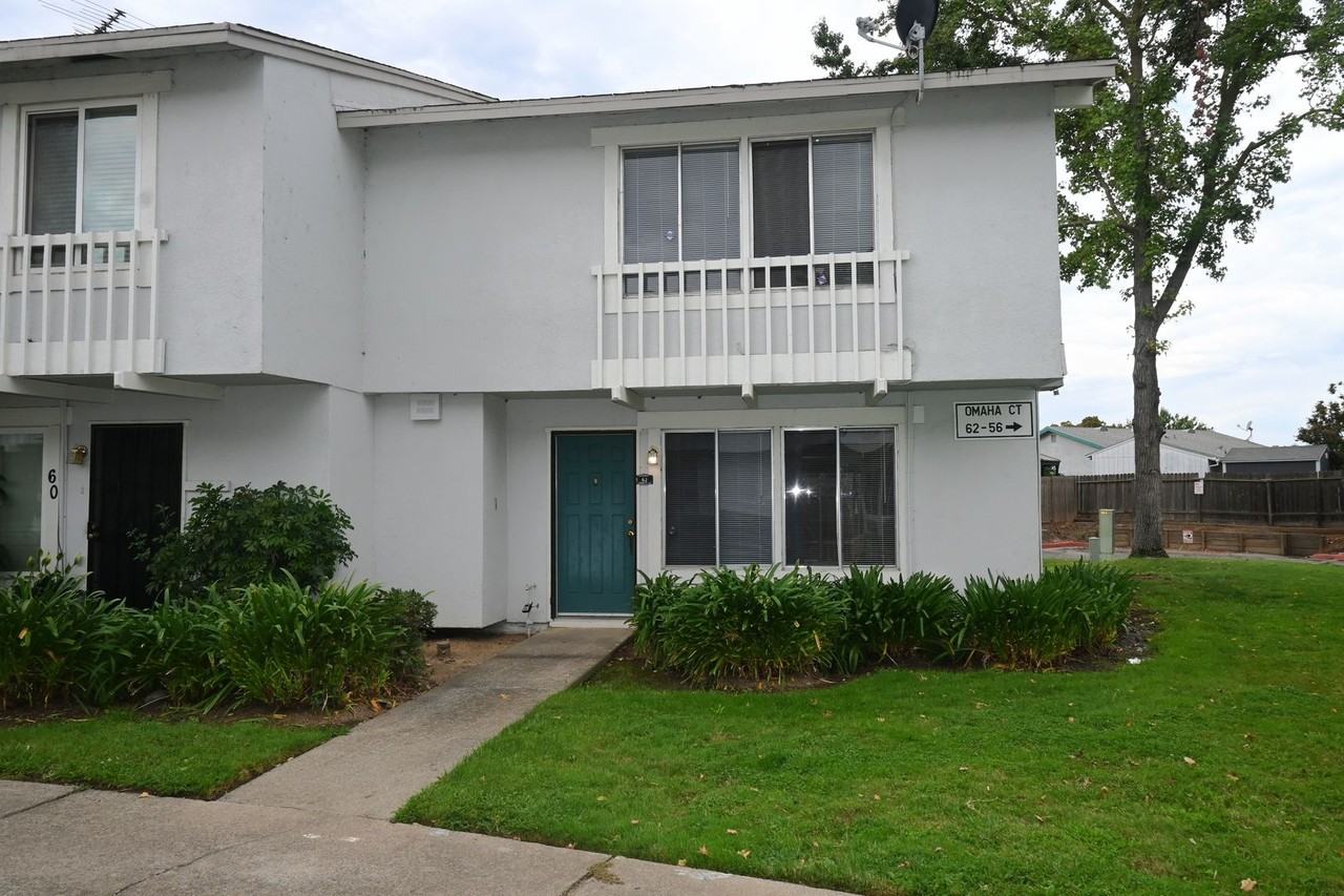 62 Omaha Ct - Photo 3 of 21