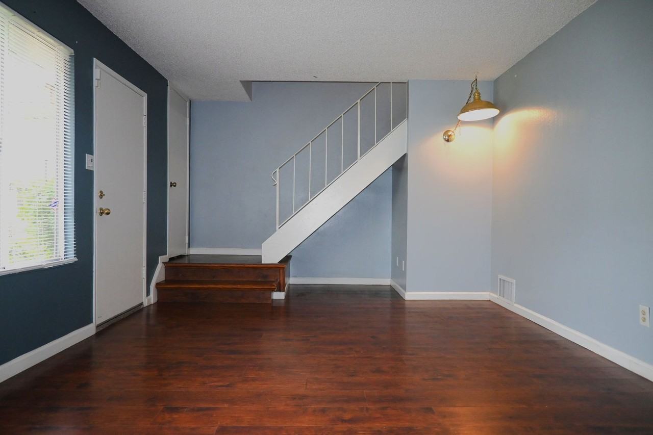 62 Omaha Ct - Photo 6 of 21