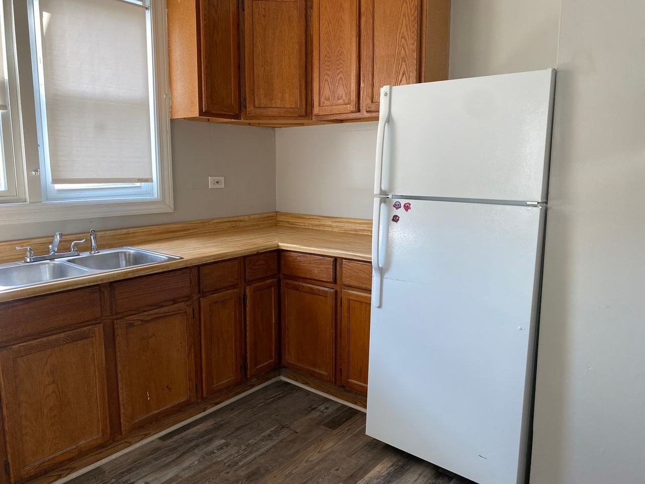 6035 S Karlov Avenue - Photo 3 of 32