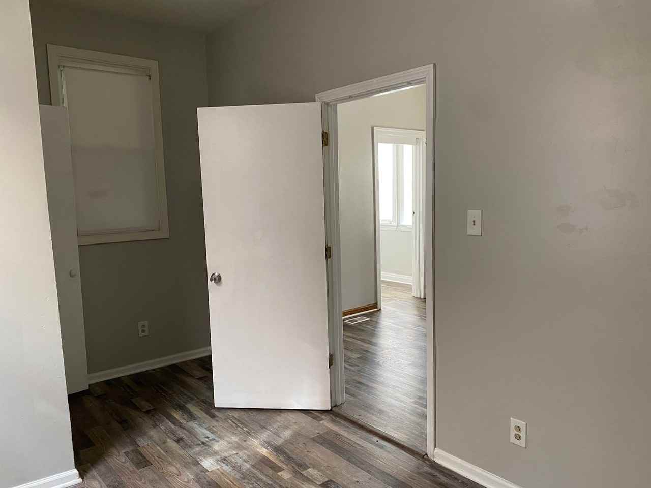 6035 S Karlov Avenue - Photo 6 of 32