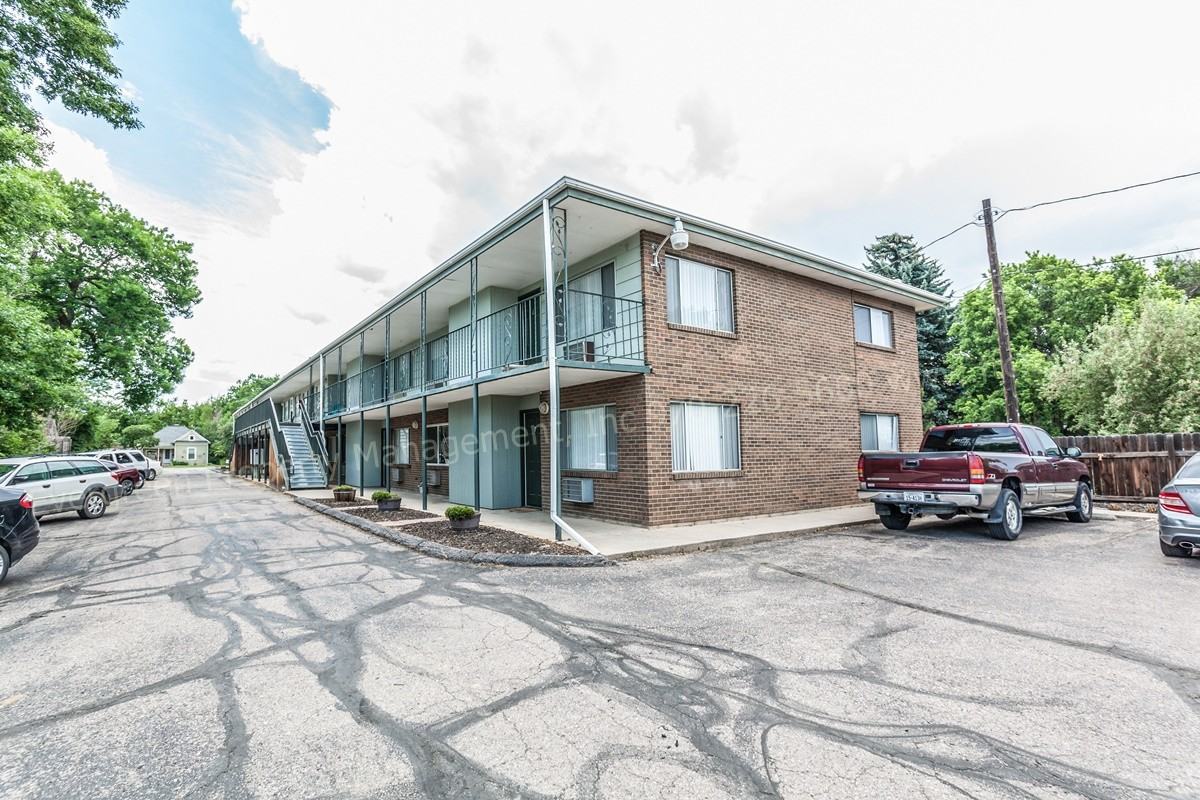 824 N Garfield Ave - Photo 6 of 36