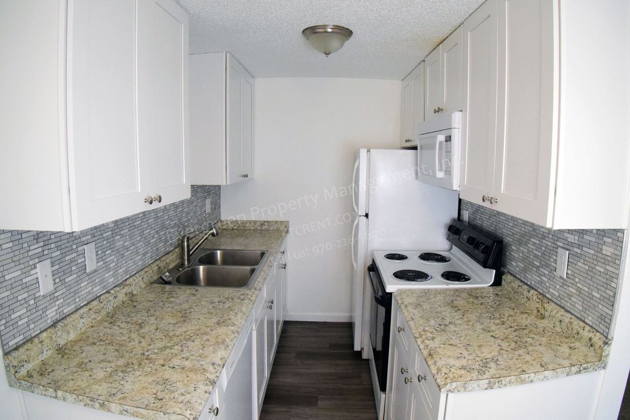 824 N Garfield Ave - Photo 2 of 36