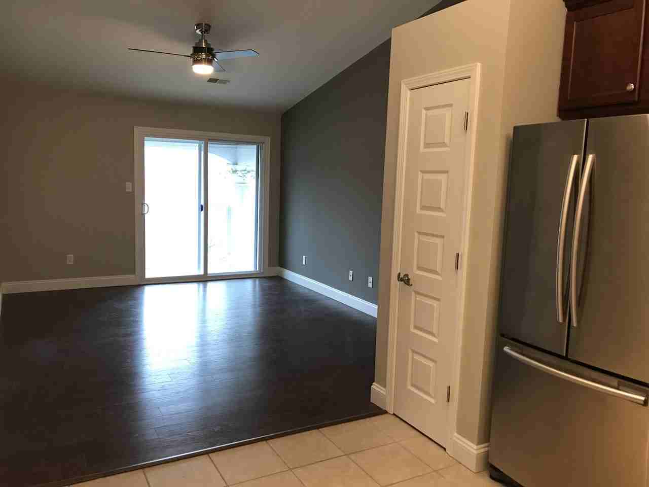 1218 Creve Coeur Crossing Ln - Photo 3 of 14