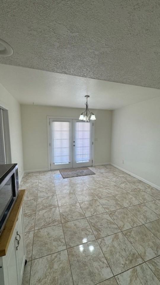 3440 Big Chief Dr - Photo 6 of 26