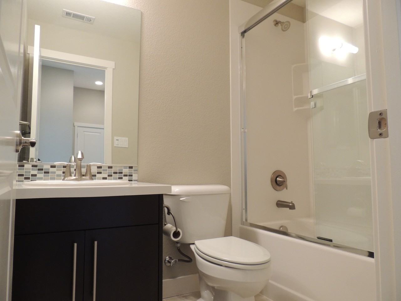 412 Cole Ct - Photo 2 of 13