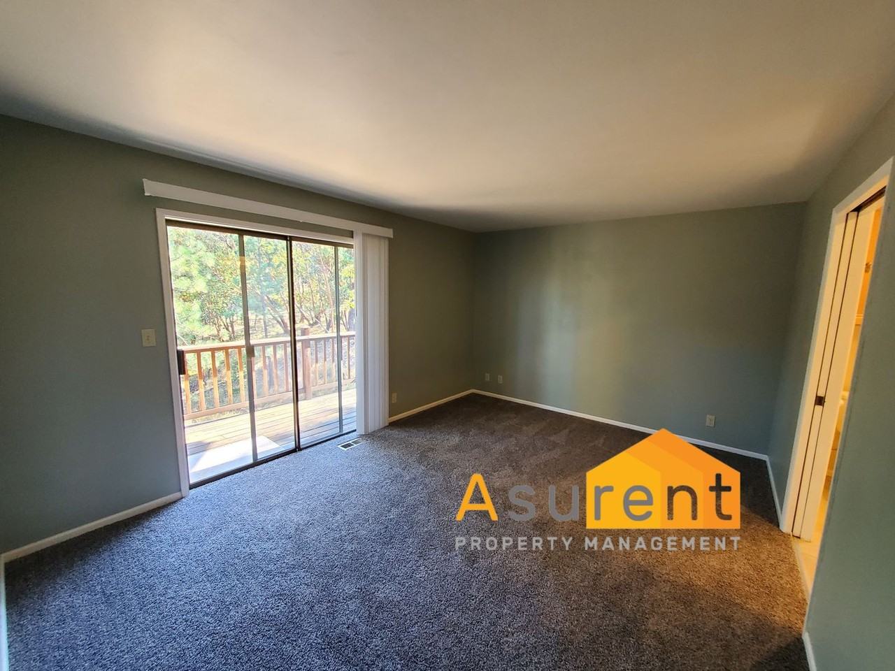 415 Richard Way - Photo 6 of 20