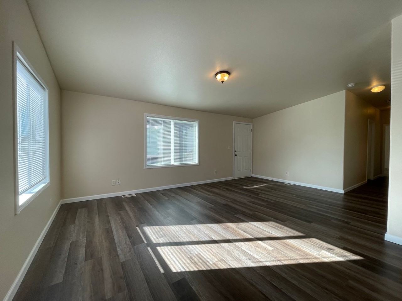 2327 108th Street Ct E - Photo 3 of 18