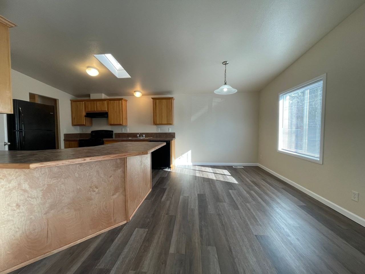 2327 108th Street Ct E - Photo 4 of 18