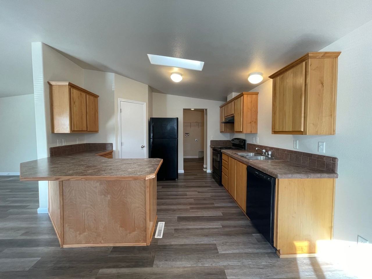 2327 108th Street Ct E - Photo 5 of 18