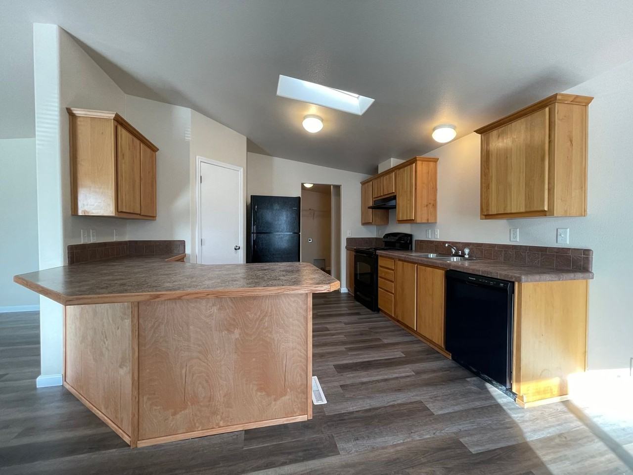 2327 108th Street Ct E - Photo 6 of 18