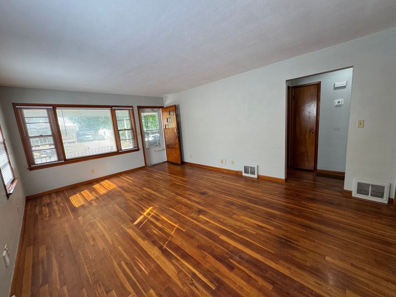 2238 S 10th St - Photo 2 of 22