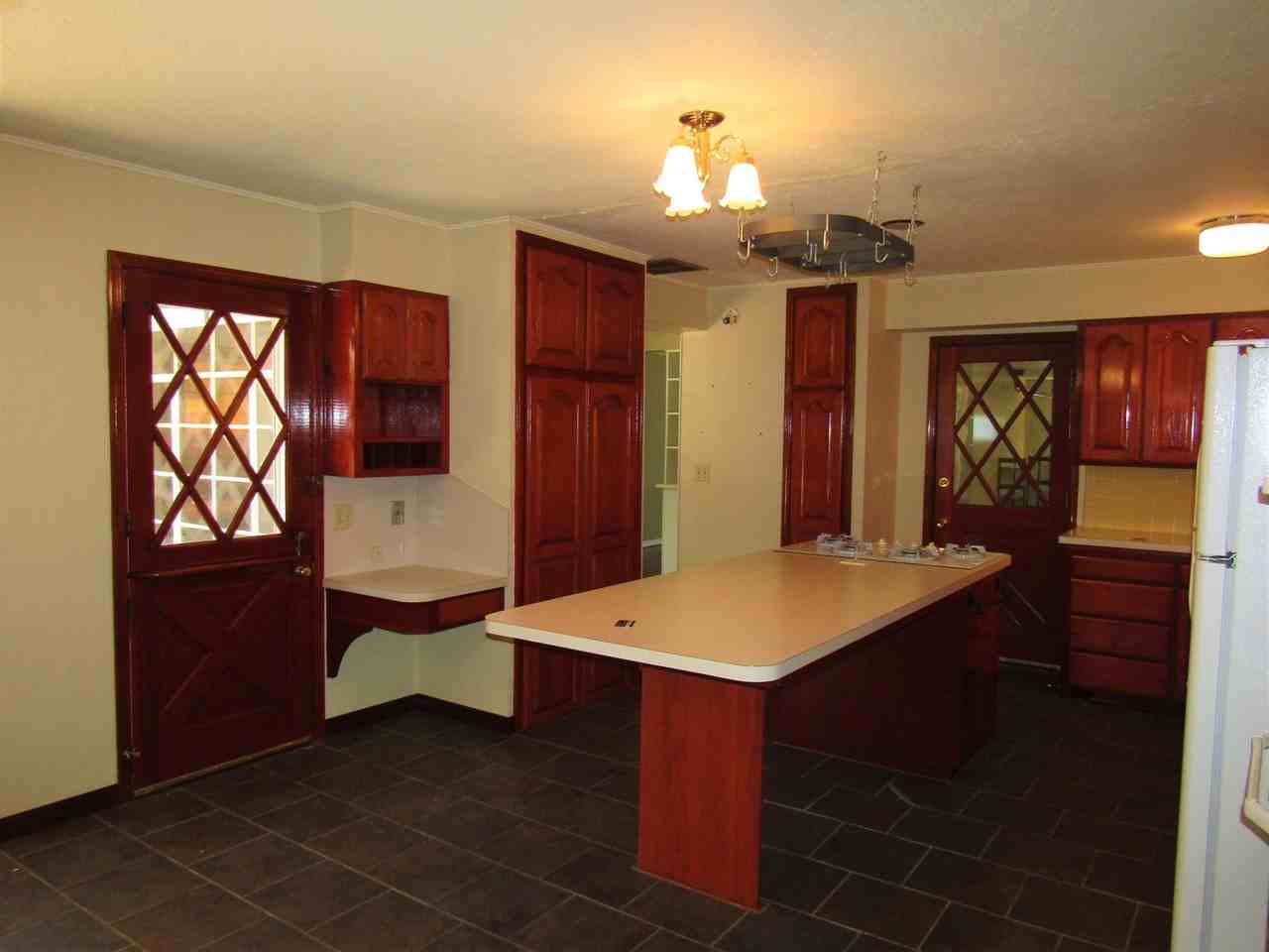 2257 Nw 52nd St - Photo 6 of 14