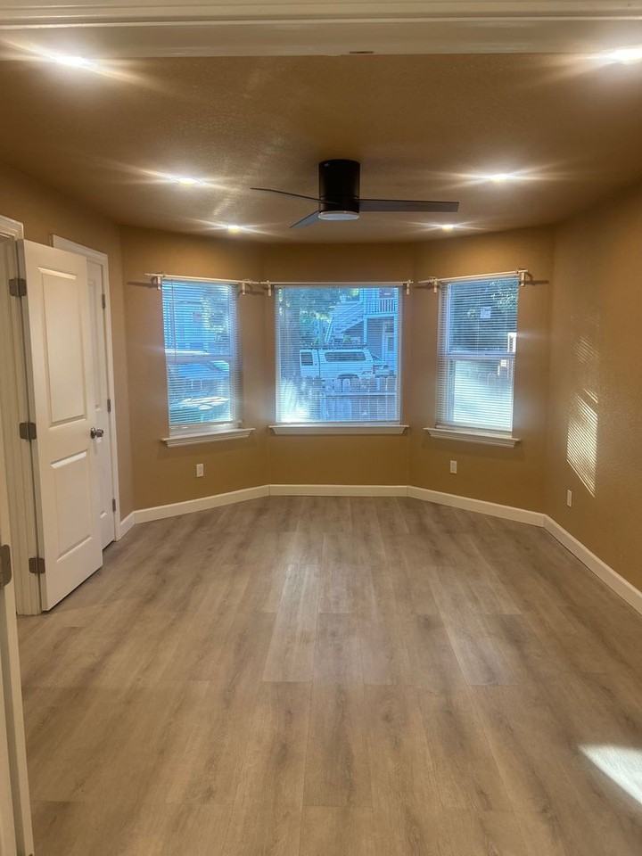 1106 Chester St - Photo 2 of 18