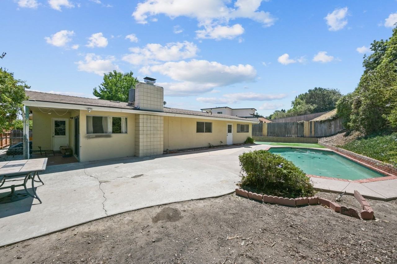 5318 Brockbank Pl - Photo 5 of 42