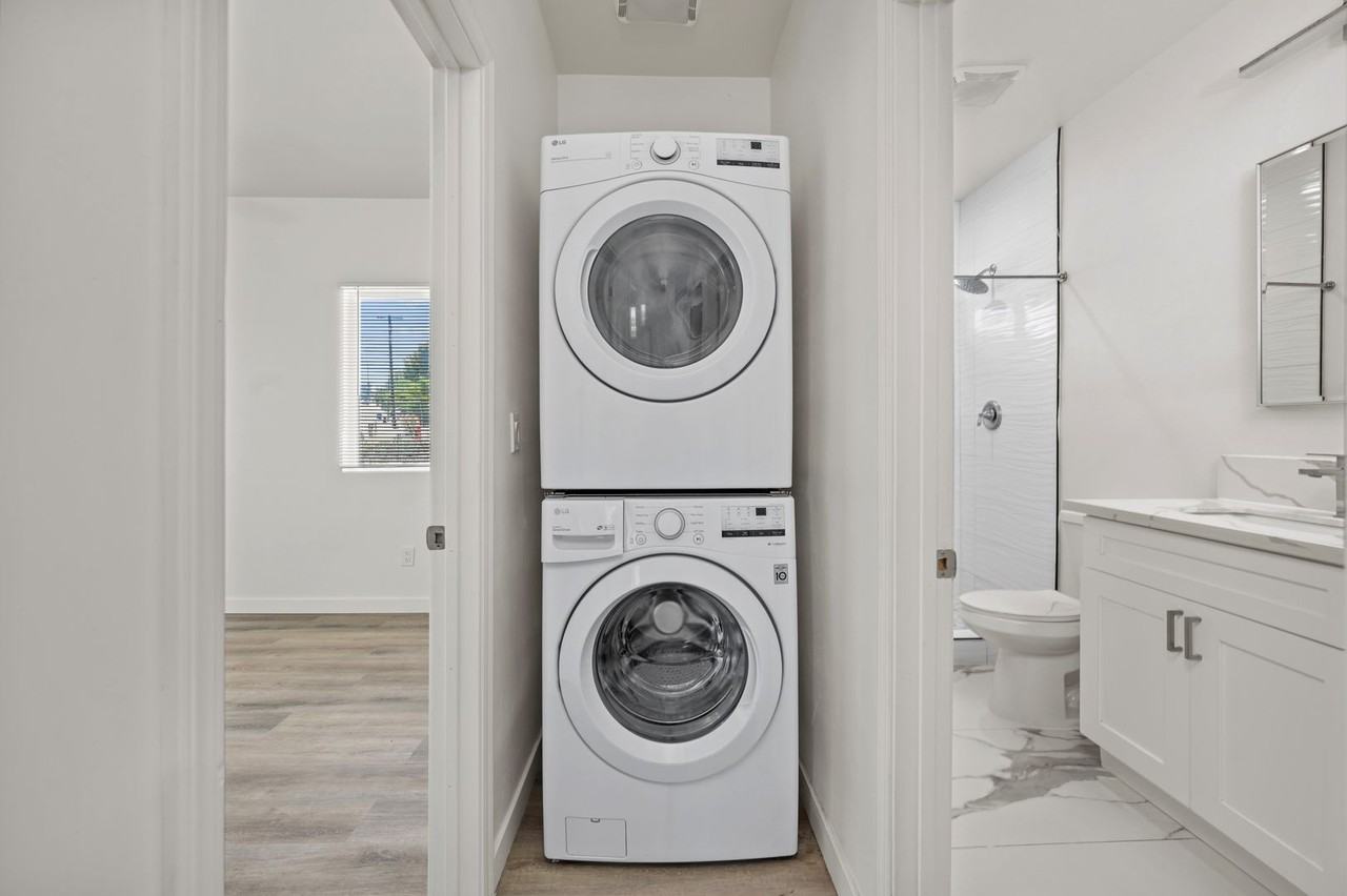 5318 Brockbank Pl - Photo 7 of 41