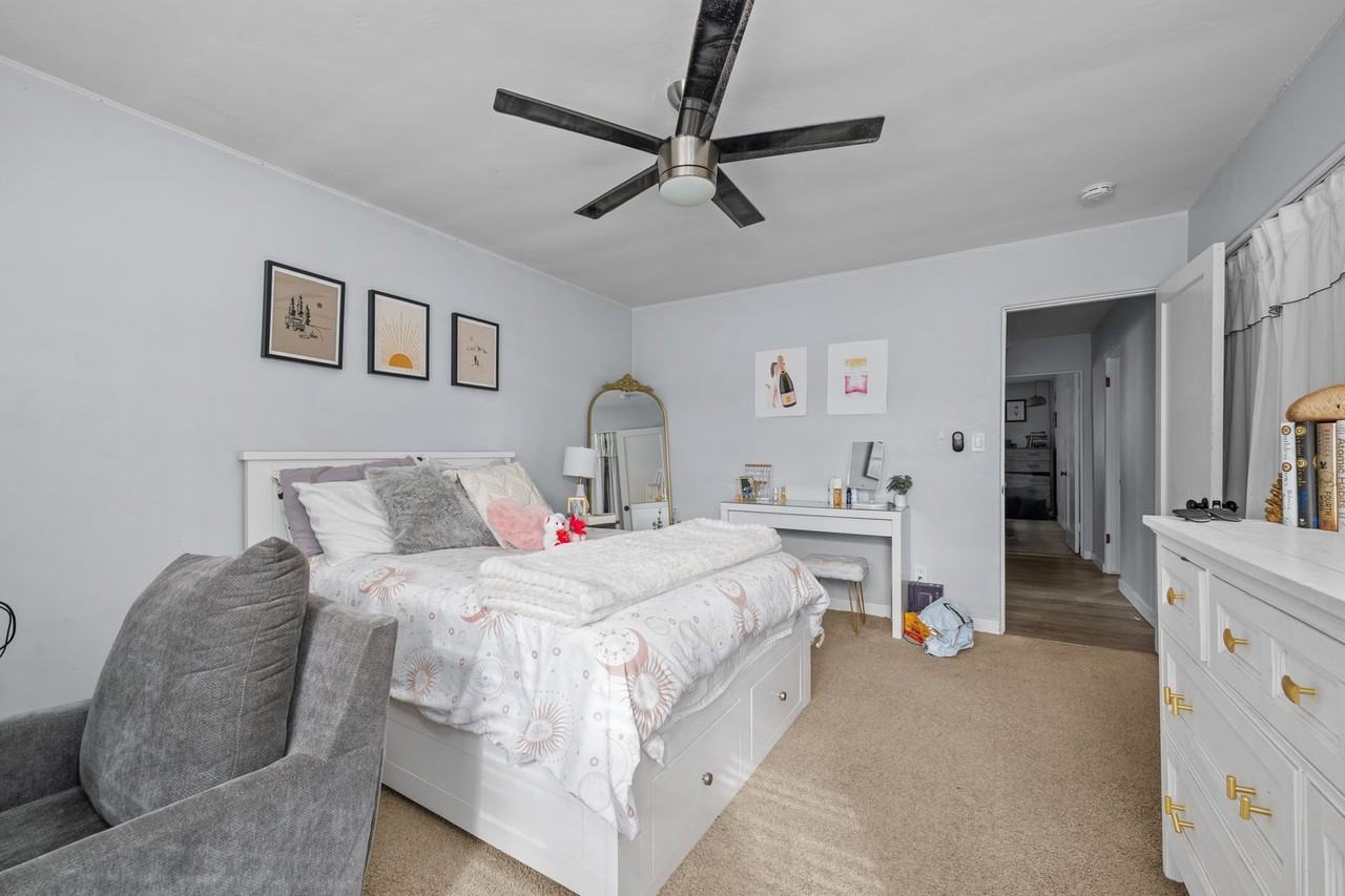 6233 Mary Lane Drive - Photo 7 of 24