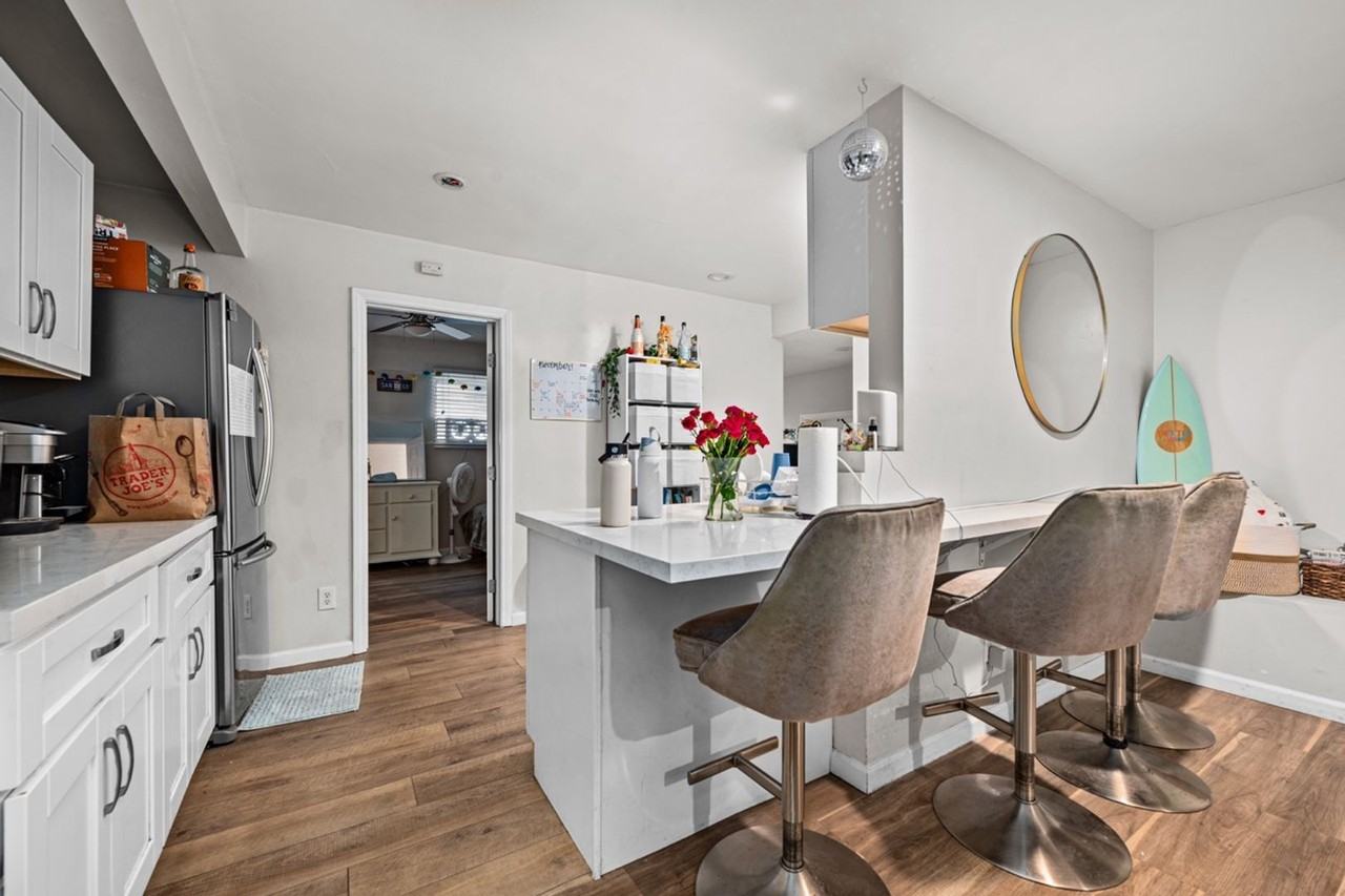 6239 Mary Lane Dr - Photo 4 of 23