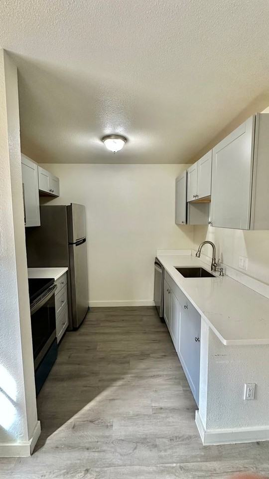 3423 Madison Avenue - Photo 2 of 23