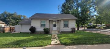 featured image of 504 Forest Ave