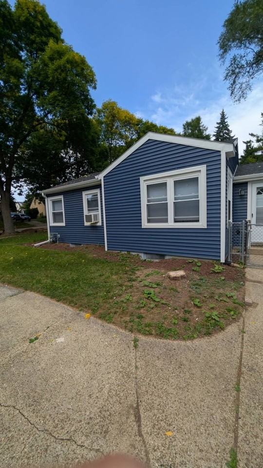 6618 N 42nd St - Photo 3 of 10