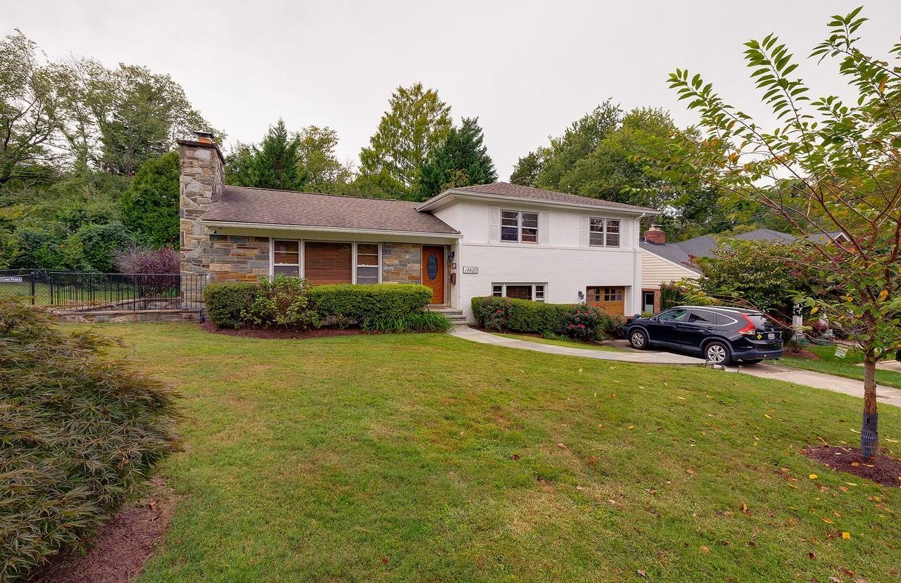 9420 Holland Ave - Photo 2 of 50