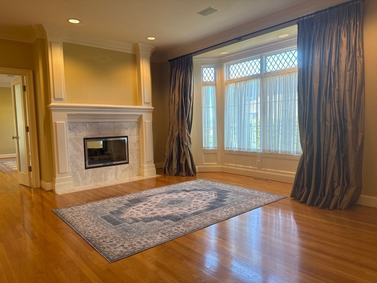 10133 Ne 66th Ln - Photo 2 of 43