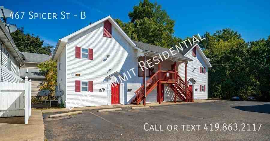 467 Spicer St #B - Photo 3 of 13