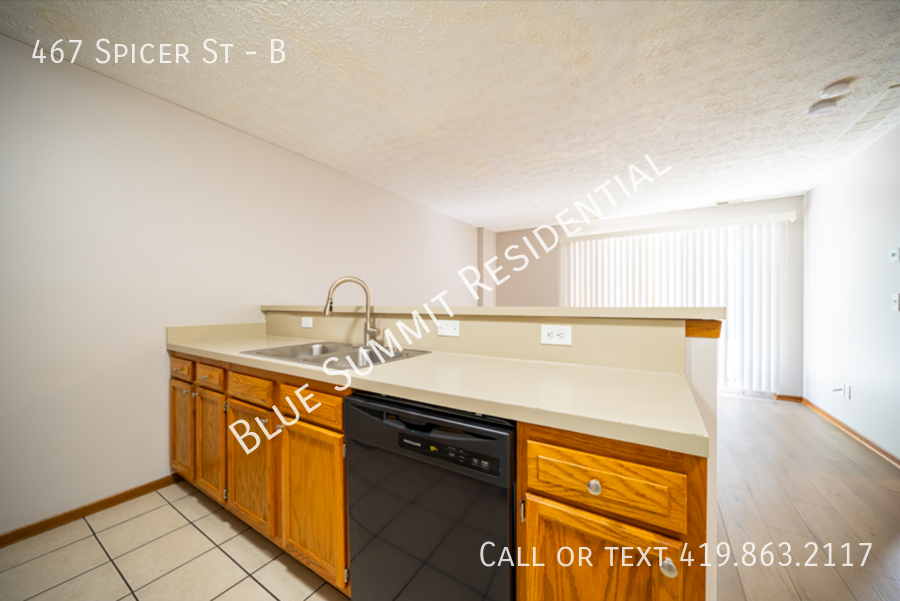 467 Spicer St #B - Photo 6 of 13