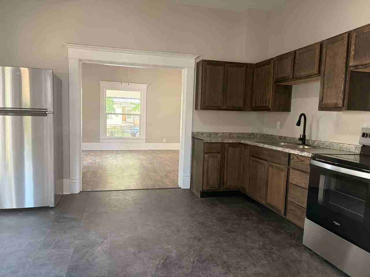 1712 S Connor Ave - Photo 7 of 16