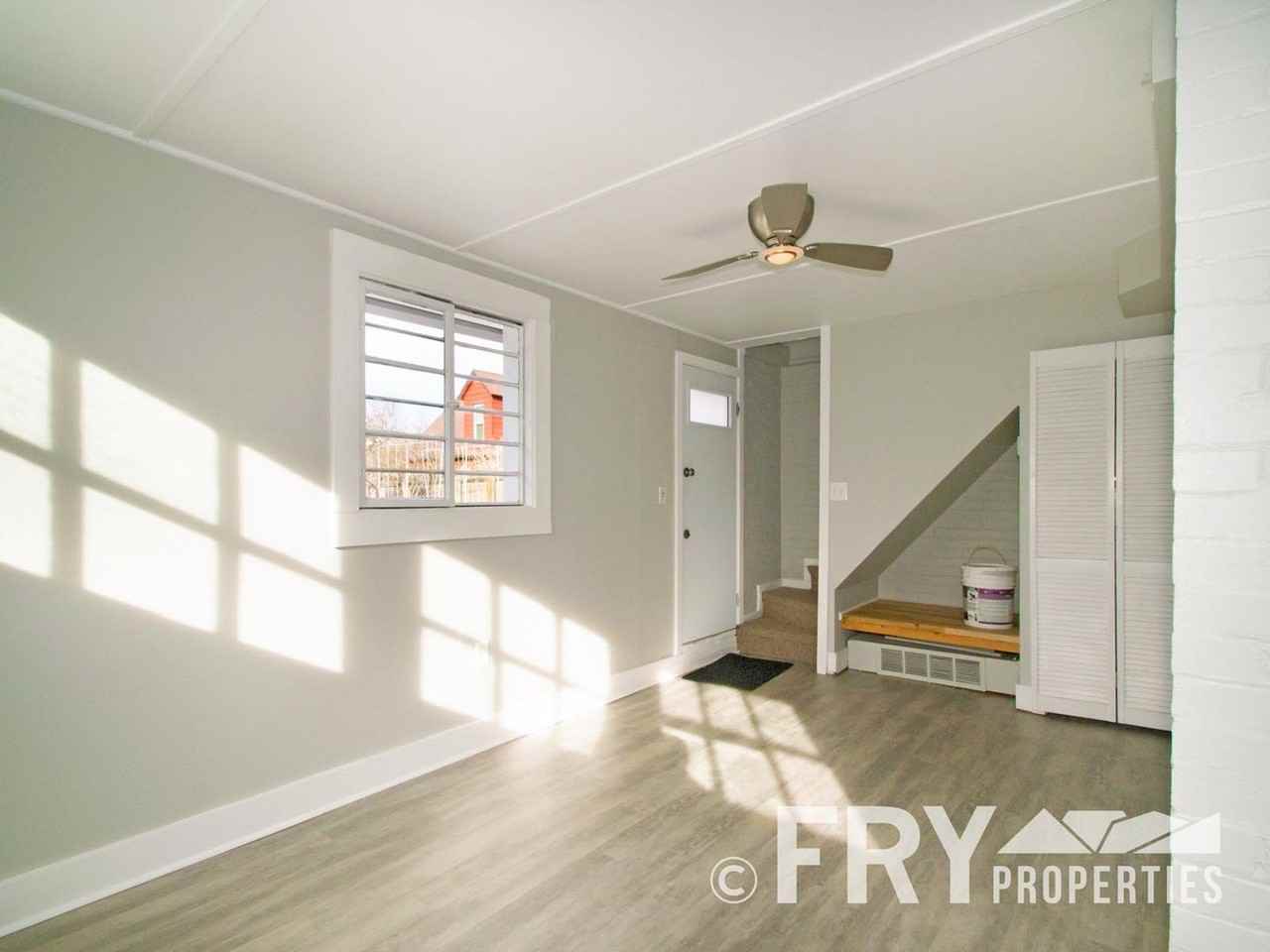 3224 Perry St - Photo 7 of 20