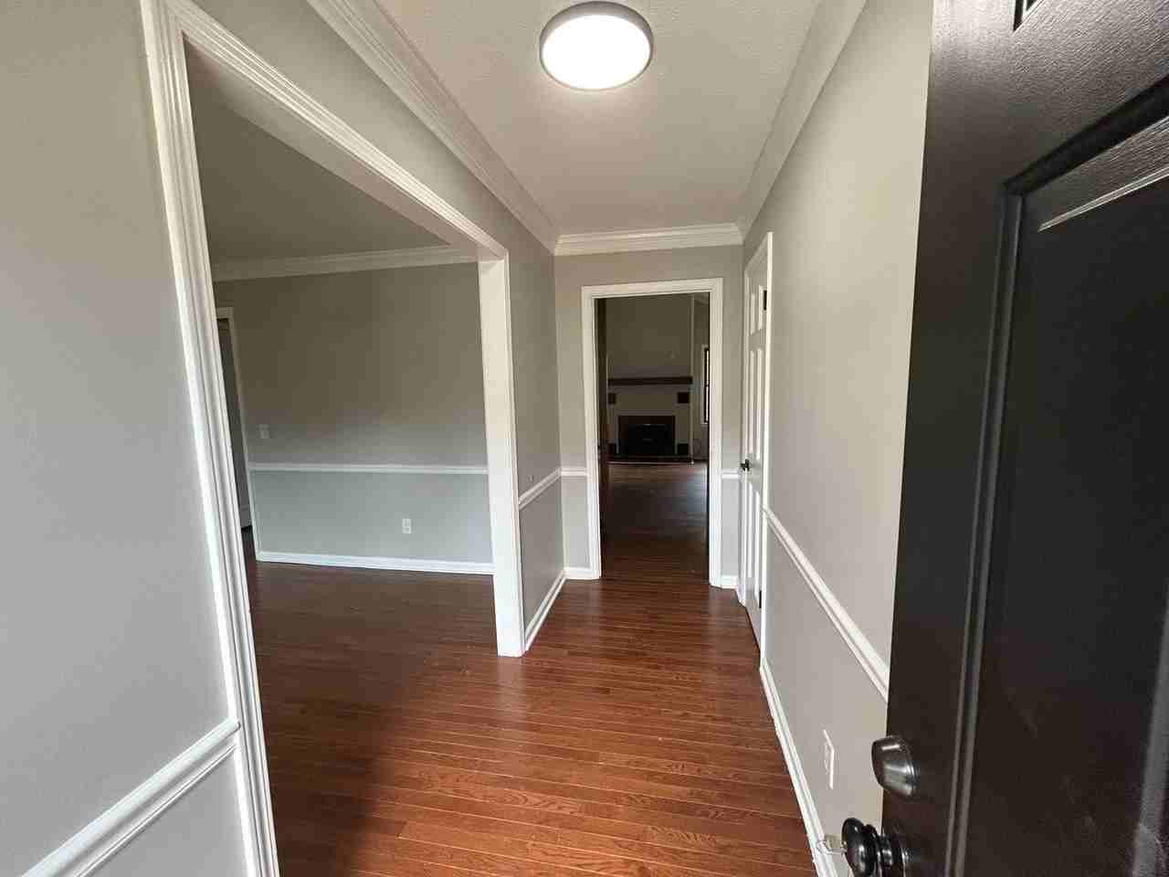 800 Valhalla Dr - Photo 4 of 43