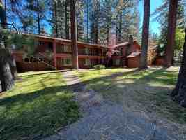 featured image of 3616 Spruce Ave #7