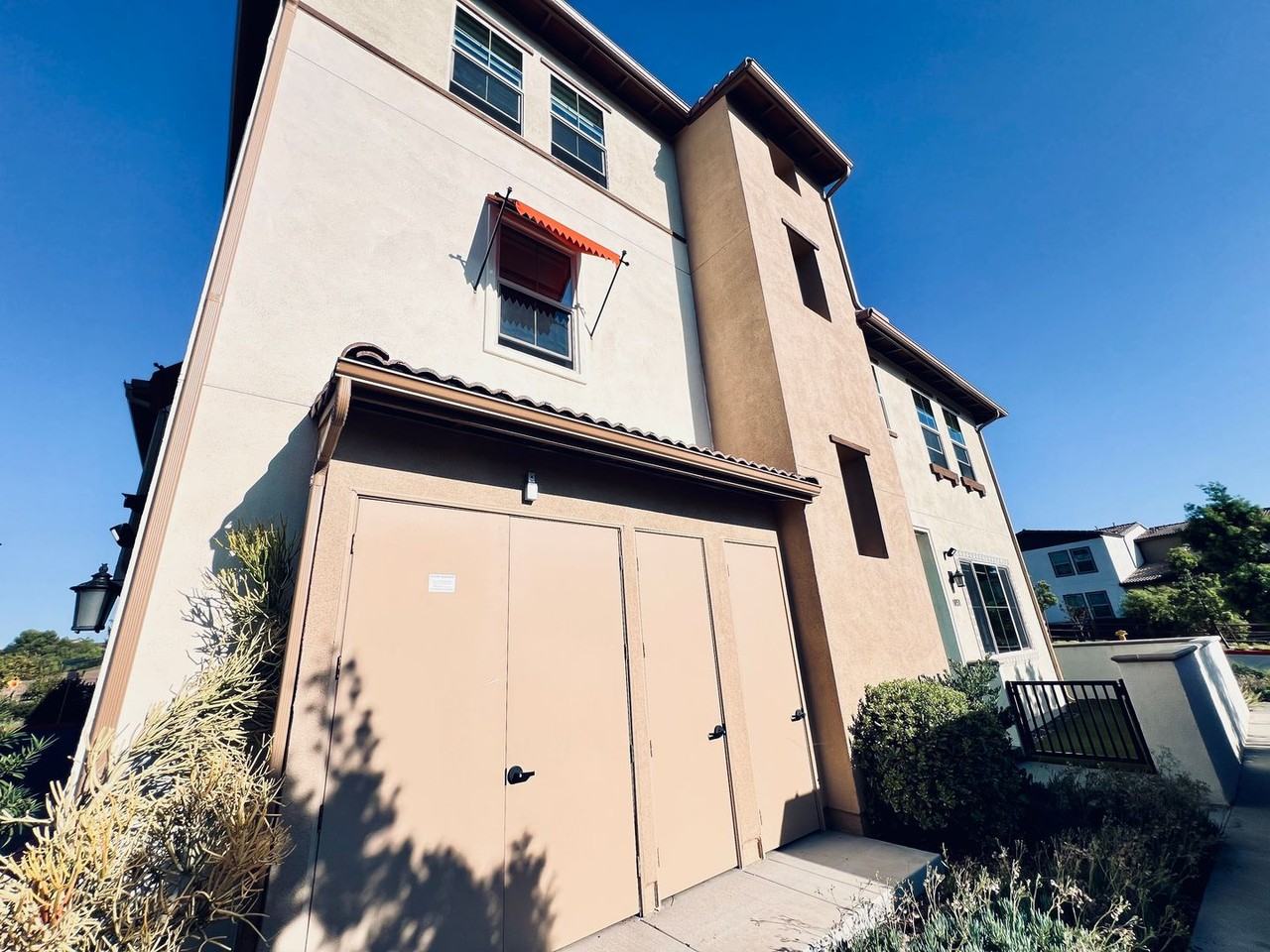 1851 Mesquite Way - Photo 2 of 34