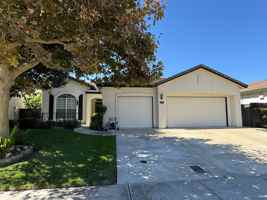 featured image of 10098 Creek Trail Cir