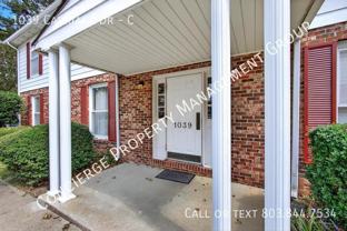1039 Carriage Dr #C - Photo 1 of 1
