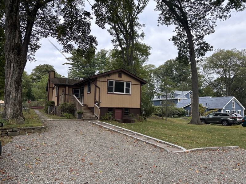 3079 Maqua Pl - Photo 2 of 9