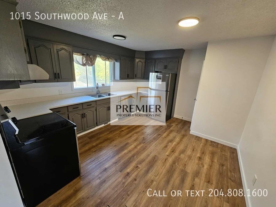 1015 Southwood Ave #A - Photo 3 of 9