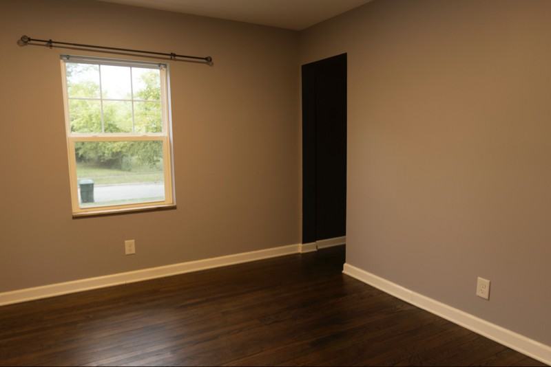 2245 Sagamore Rd - Photo 3 of 15