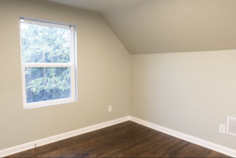 2245 Sagamore Rd - Photo 6 of 15