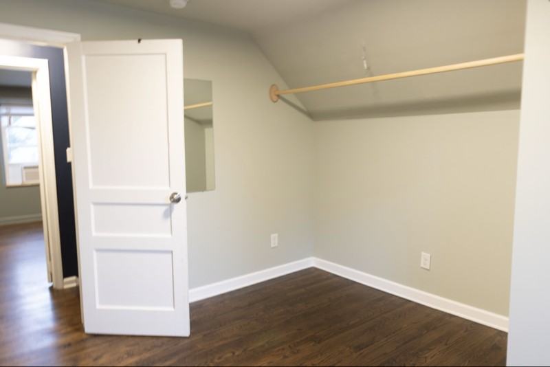 2245 Sagamore Rd - Photo 7 of 15