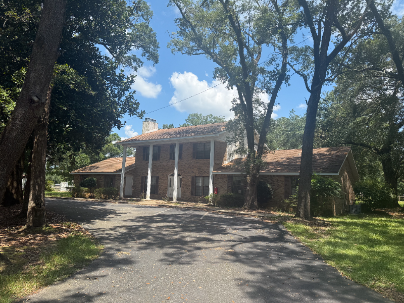 3336 Colonial Oaks Dr