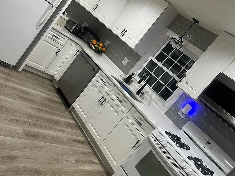 20 Bryant Rd - Photo 3 of 5