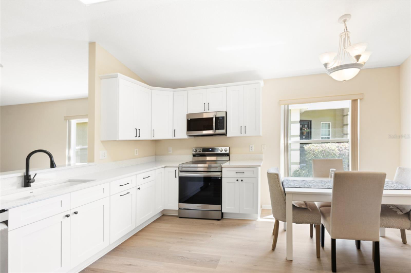 5105 Gato Del Sol Circle - Photo 3 of 20