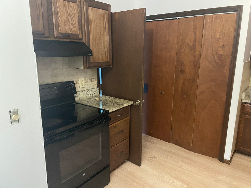 1 Granite Dr - Photo 2 of 7