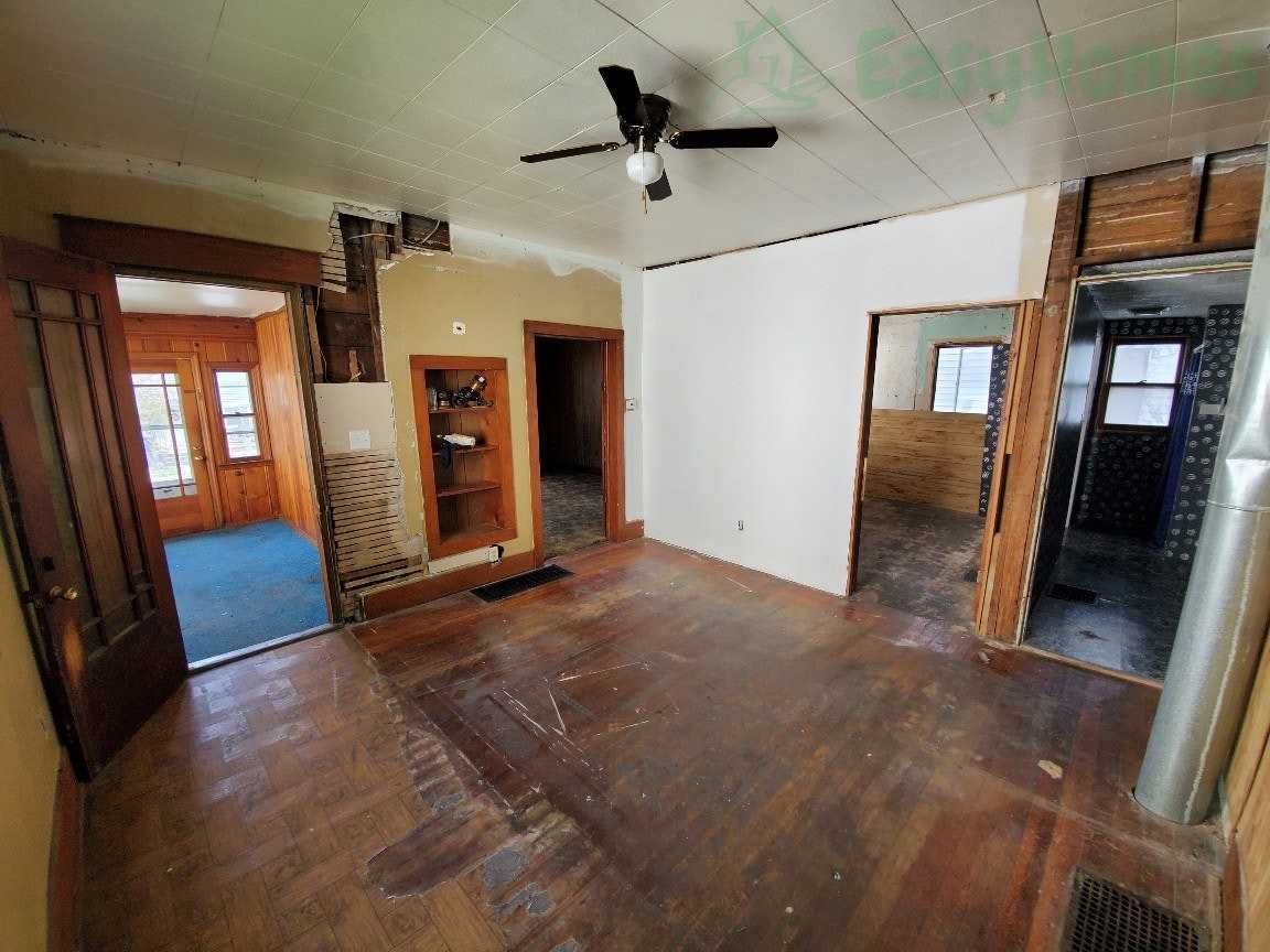 824 South 6th Street - Photo 5 of 19