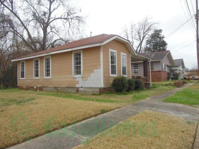 732 Thomas Street - Photo 2 of 8