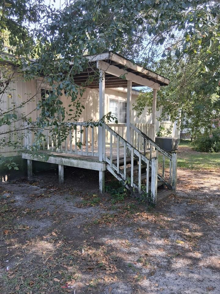 1868 South Locust Avenue, Unit 1882 (SFH) - Photo 3 of 27